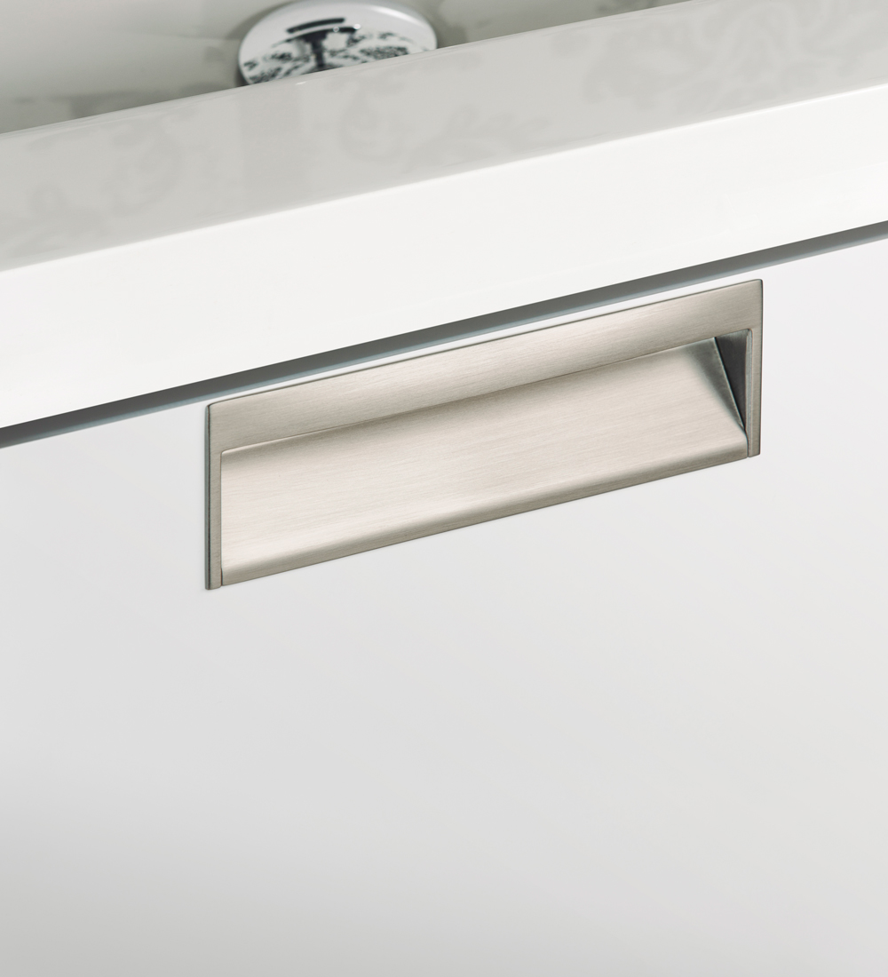 Wave Recessed Pull, 32mm, Brushed Nickel