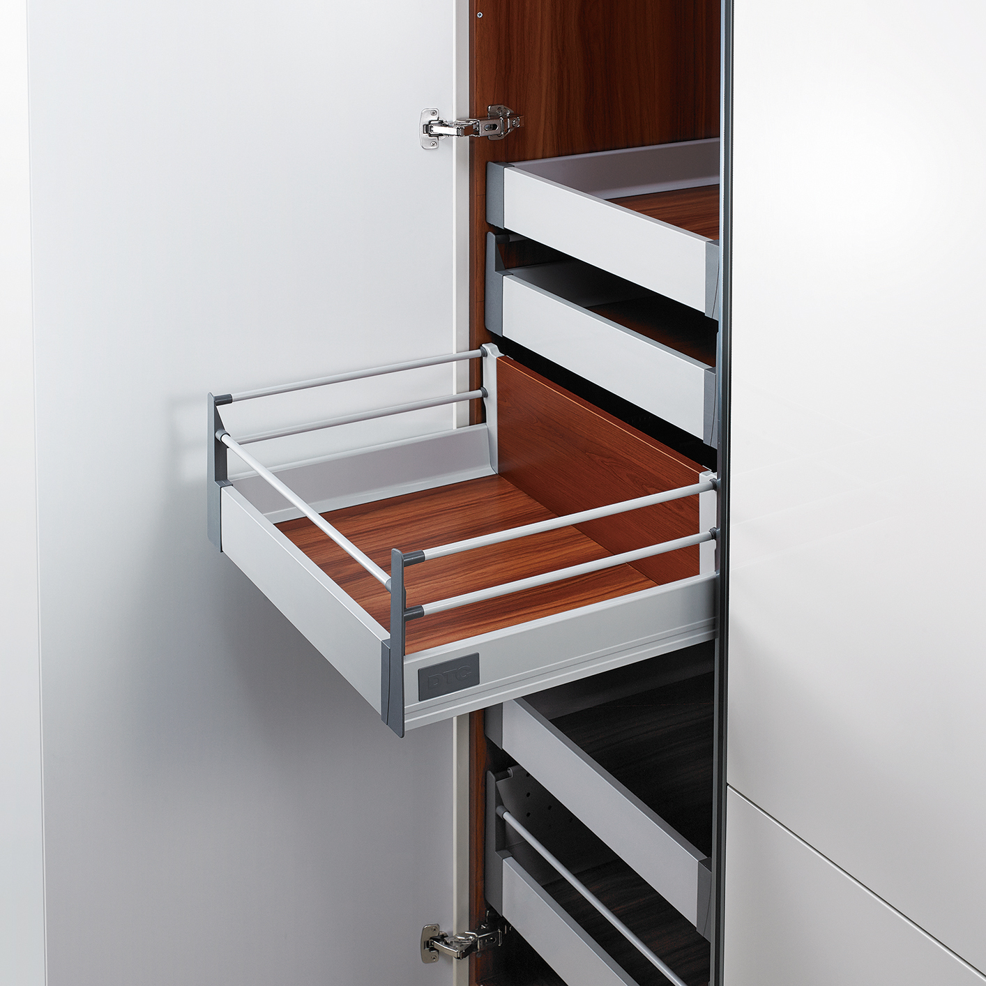 Doublewall Pots & Pans Drawer - Internal with 2 Round Rail and 83mm Drawer Height